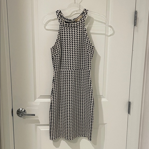 Black and White Houndstooth Dress - Picture 1 of 3